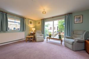 Sitting Room- click for photo gallery